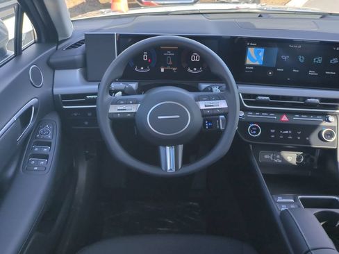 New 2026 Hyundai Sonata Blue FWD image 17