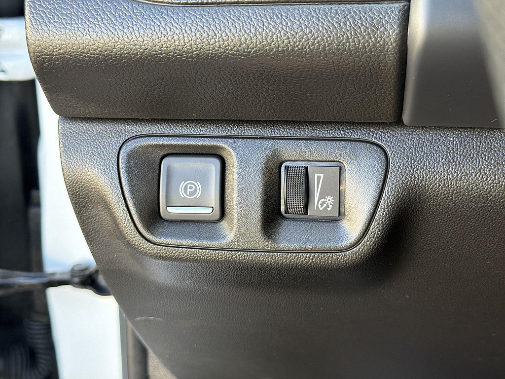 Used 2023 GMC Acadia SLE w/ Elevation Edition FWD image 16