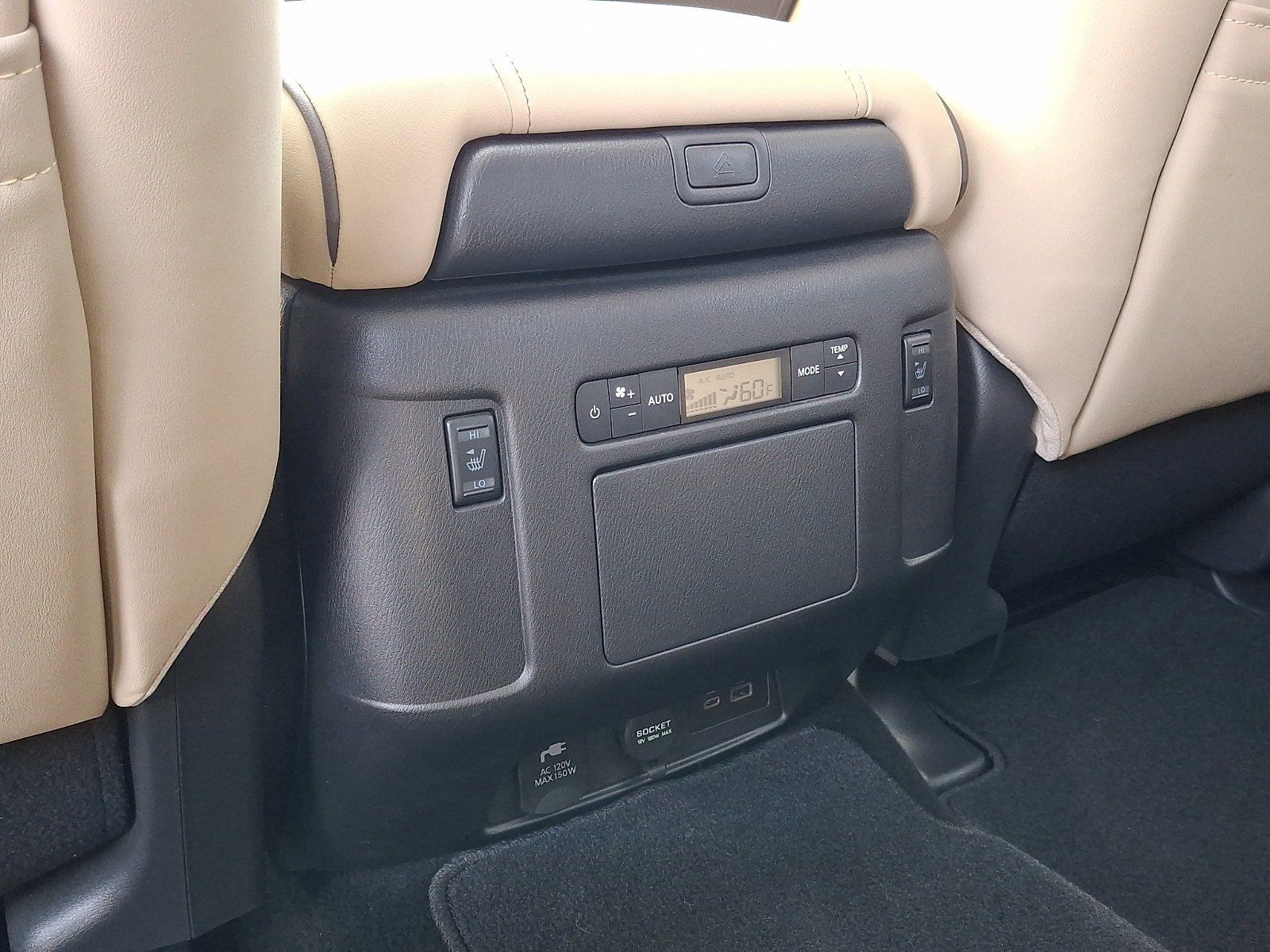 Certified 2023 Nissan Armada Platinum w/ Captain's Chairs Package AWD/4WD image 14