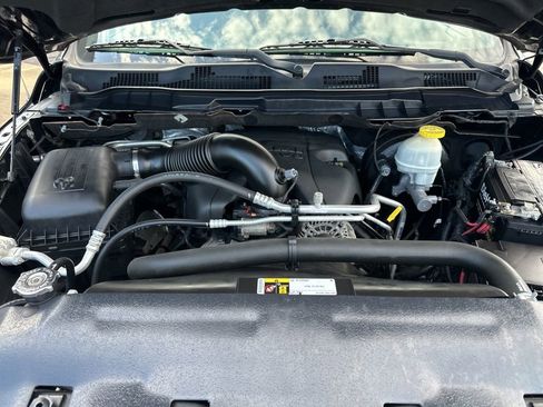 Used 2018 RAM 1500 Limited image 33