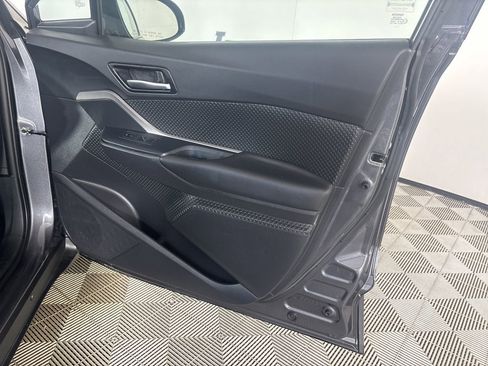 Used 2021 Toyota C-HR LE image 29