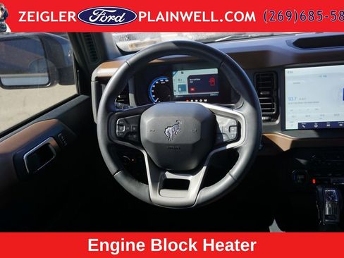 Used 2024 Ford Bronco Outer Banks AWD/4WD image 13