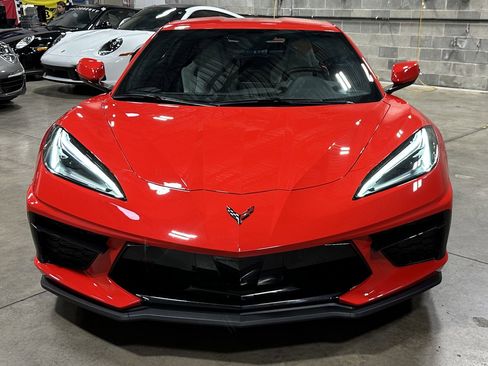 Used 2021 Chevrolet Corvette Stingray Coupe w/ Z51 Performance Package image 20