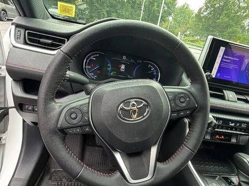 Used 2023 Toyota RAV4 SE w/ Weather & Moonroof Package AWD/4WD image 21