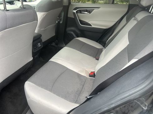 Used 2025 Toyota RAV4 XLE w/ Convenience Package AWD/4WD image 16