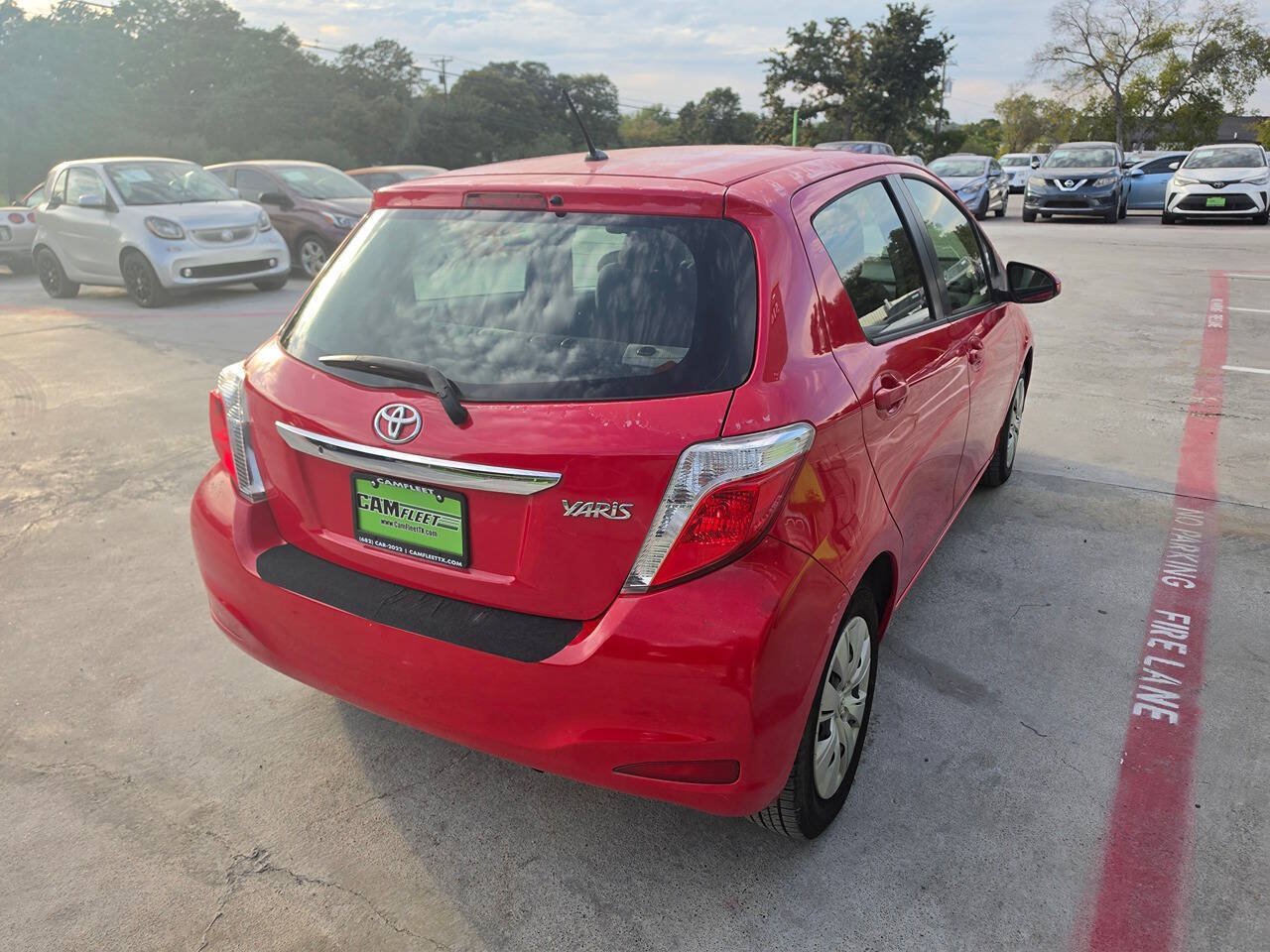 Used 2013 Toyota Yaris L FWD image 12