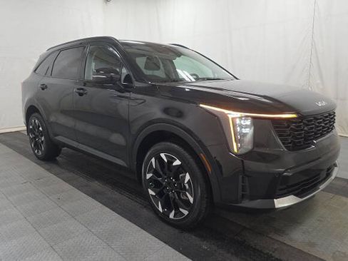 Used 2025 Kia Sorento EX AWD/4WD image 4
