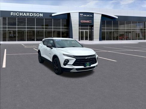 Used 2024 Chevrolet Blazer LT w/ Blazer LT Plus Package AWD/4WD image 7
