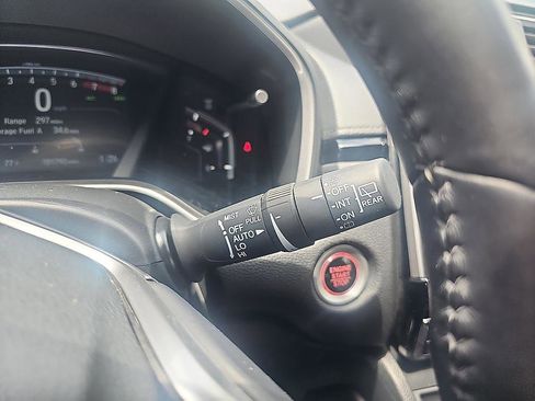 Used 2018 Honda CR-V Touring image 21