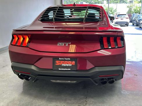 Used 2025 Ford Mustang GT Premium RWD image 4