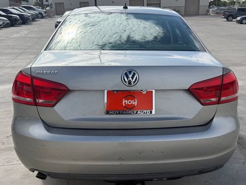 Used 2013 Volkswagen Passat 2.5 S FWD image 8