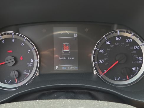 Used 2022 Toyota Highlander L FWD image 26