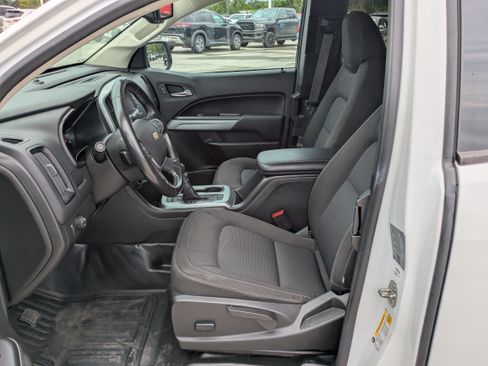 Used 2022 Chevrolet Colorado LT w/ Fleet Safety Package RWD image 11