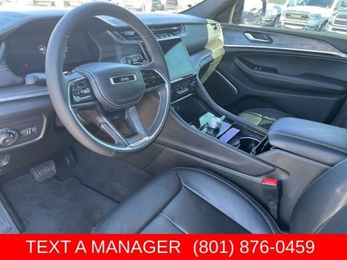 Used 2024 Jeep Grand Cherokee L Overland w/ Trailer Tow Package AWD/4WD image 15