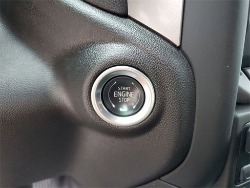 Used 2024 GMC Sierra 3500 Pro w/ Convenience Package image 25