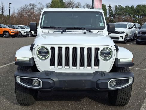 Certified 2022 Jeep Wrangler Unlimited Sahara w/ LED Lighting Group AWD/4WD image 8