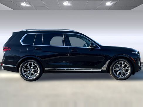 Used 2026 BMW X7 xDrive40i AWD/4WD image 8