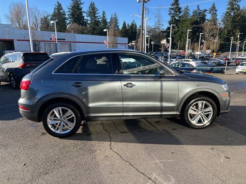 Used 2018 Audi Q3 2.0T Premium Plus w/ Premium Plus Package image 3