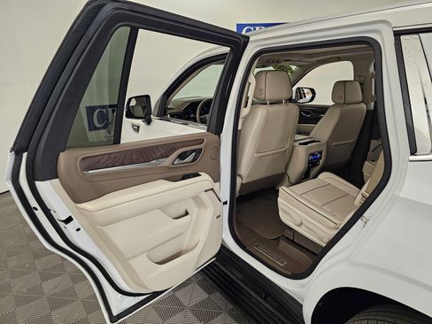 Used 2021 GMC Yukon Denali w/ Denali Premium Package AWD/4WD image 20