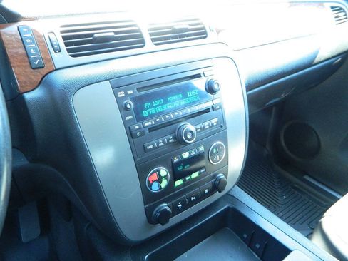 Used 2008 GMC Yukon SLT w/ SLT Preferred Equipment Group AWD/4WD image 20