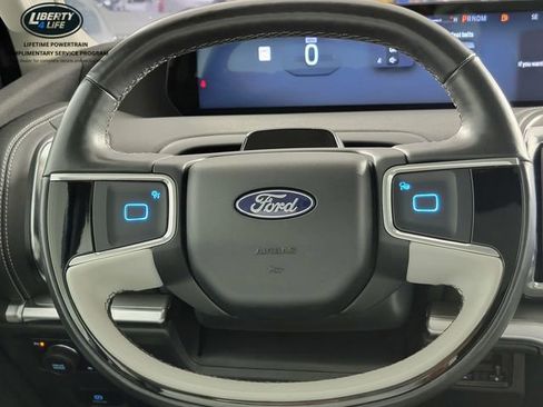 Used 2025 Ford Expedition Platinum AWD/4WD image 24