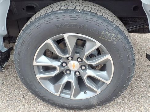 New 2026 Chevrolet Silverado 1500 LT image 7