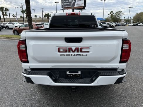 Used 2023 GMC Canyon Denali image 5
