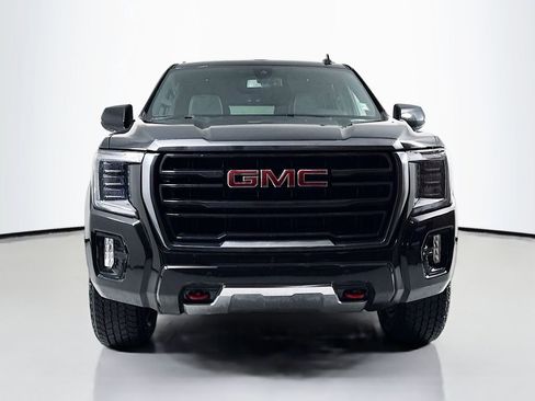 Used 2022 GMC Yukon AT4 AWD/4WD image 2