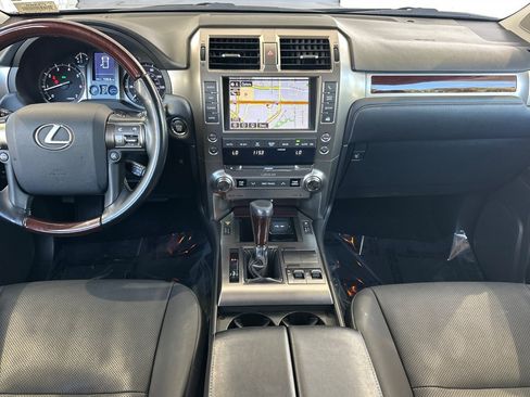 Used 2019 Lexus GX 460 Premium AWD/4WD image 17