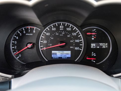 Used 2015 Nissan Quest S FWD image 16