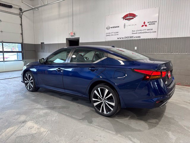 Used 2022 Nissan Altima 2.5 SR AWD/4WD image 7