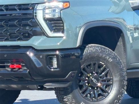 Certified 2025 Chevrolet Silverado 2500 ZR2 w/ Technology Package image 2