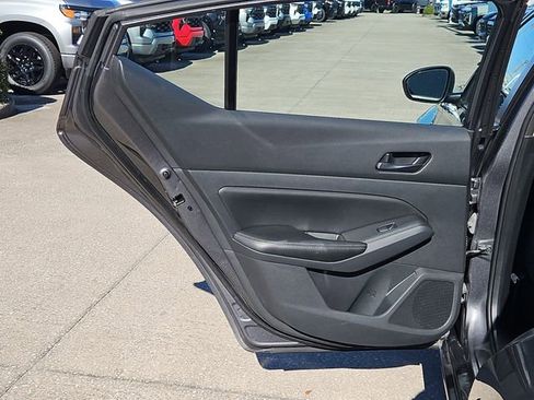 Used 2024 Nissan Altima 2.5 SV image 13