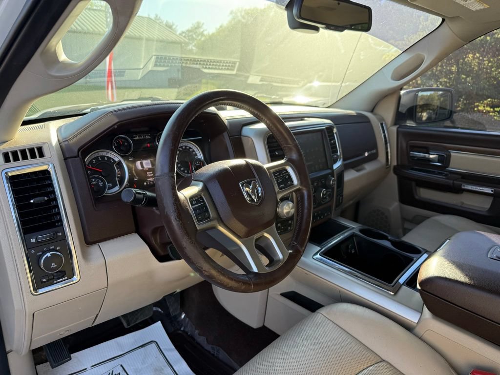 Used 2015 RAM 1500 Laramie AWD/4WD image 10