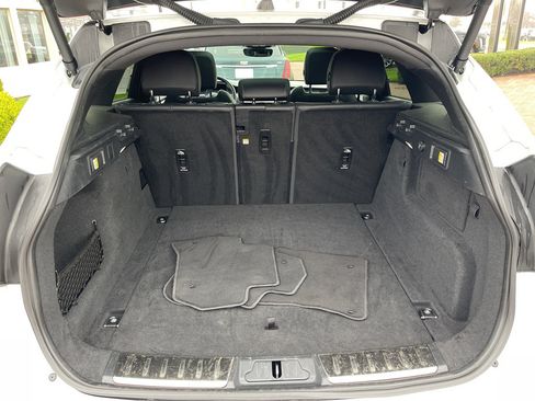 Used 2025 Jaguar F-PACE R-Dynamic S image 13