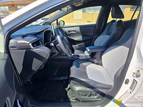 Used 2025 Toyota Corolla XSE FWD image 18