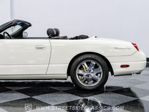 Used 2002 Ford Thunderbird image 24
