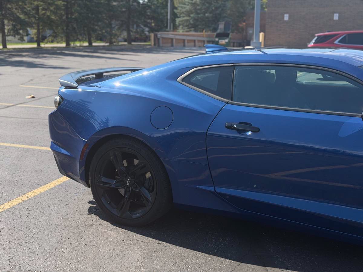 Used 2021 Chevrolet Camaro SS RWD image 3