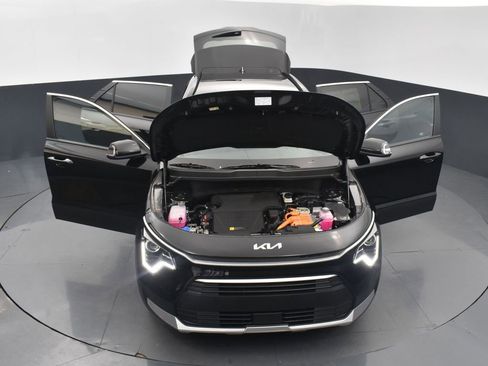 Certified 2025 Kia Niro EX FWD image 49