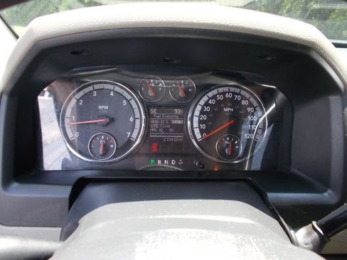 Used 2012 RAM 1500 Classic SLT AWD/4WD image 33
