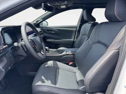 New 2026 Toyota Crown Signia AWD/4WD image 9