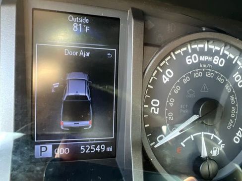Used 2019 Toyota Tacoma TRD Sport RWD image 29
