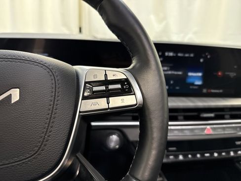 Certified 2024 Kia Telluride EX image 21