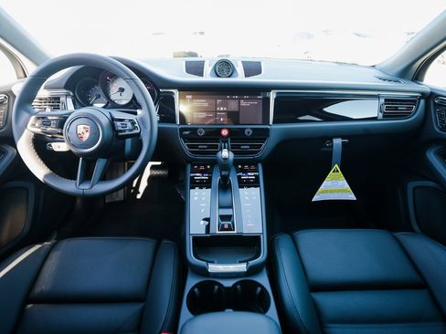 New 2026 Porsche Macan S image 24