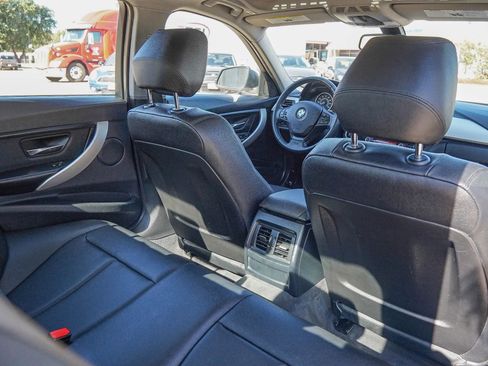 Used 2015 BMW 320i 320i Sedan 4D image 40