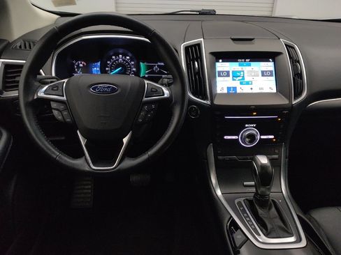 Used 2017 Ford Edge Titanium w/ Technology Package image 22