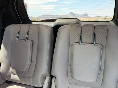 Used 2019 Ford Explorer XLT w/ Equipment Group 201A image 8