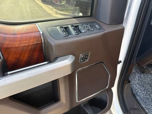 Used 2022 Ford F250 King Ranch AWD/4WD image 9