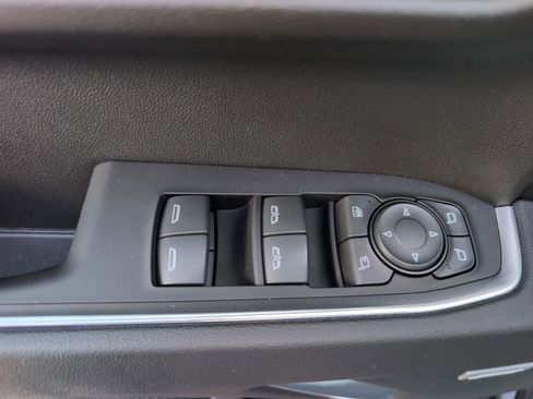 Used 2022 Chevrolet Silverado 1500 LTZ w/ LTZ Premium Package image 18