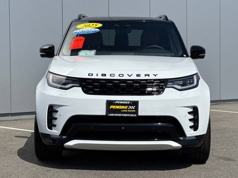 Used 2025 Land Rover Discovery Dynamic SE AWD/4WD image 8